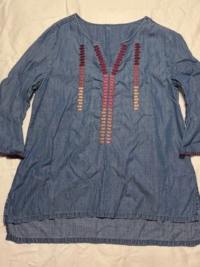 Wash Lab Boho Light Wash Denim Tunic Embroidered V-Neck Top Size L